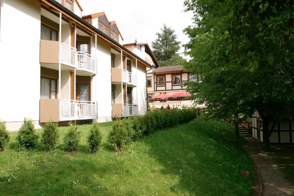 Hotel Landhaus Silbertanne Rotenburg an der Fulda Exterior photo